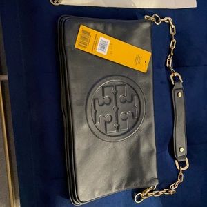 Bombe Riva Clutch (Black)